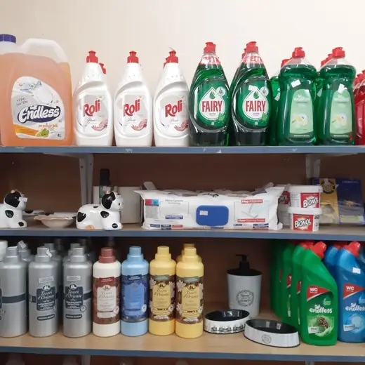 Είδη καθαριότητας στο μαγαζί, 20 από 35